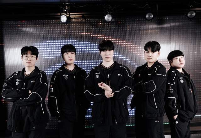 LCKͷ��ԩ��ͷ��HLE��ۺ�