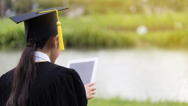 �����ˣ�����ֱ�ӿ������ǿ��У�����������