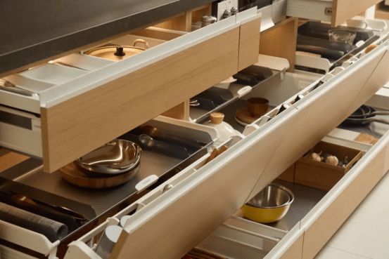 _����100Ʒ�ʼҾ���_��˹��ķ������ĸ����ҵ�