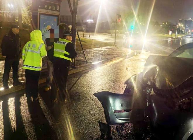 ����һ���ӳ�Ϧҹ�������ƿ���ʱ