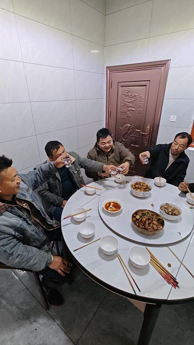 _��̶���ϼ�����9��촺�������� ��4�꺢ͯ��90�����ˣ�����������̨_��̶���ϼ�����9��촺�������� ��4�꺢ͯ��90�����ˣ�����������̨