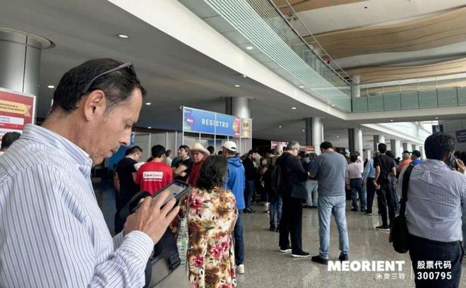 ����Ӣ�۴�ͨ����ͨ��_2018�ɶ���Ʒ���Ҿ�չ_