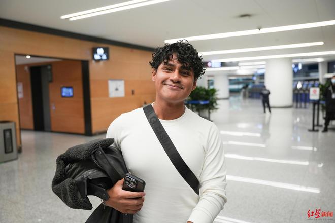 ����͢פ�ɶ������¹�__����͢���չ�˾