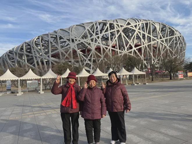 ��79��ĸ�ס�һ��15�ڰ���������