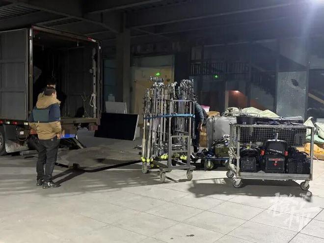 �ҺͰְִ�ԡ�ҵ�����_������Ӱԡ�ҿ�������_