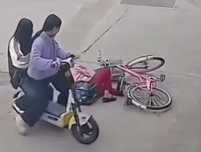 ������Ů��������������22��Ԫ��