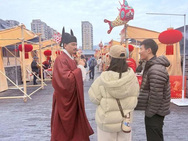 _ÿ��7���𴲻�ü�����ӣ�����1Сʱ�ϵ��ٰ��½��ǣ�ɽ��00��С����겻�ؼң����ں��ݵ�����ԽǮ����_ÿ��7���𴲻�ü�����ӣ�����1Сʱ�ϵ��ٰ��½��ǣ�ɽ��00��С����겻�ؼң����ں��ݵ�����ԽǮ����