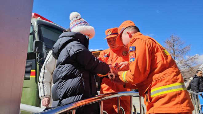 ����Ա��Ů��׹¥_����Ա������Ů����Ƶ_