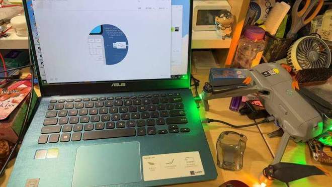 �������2700���ף��Ϻ�һ��Ӱ�������ڷɡ����˻�50��α�ץ__�������2700���ף��Ϻ�һ��Ӱ�������ڷɡ����˻�50��α�ץ