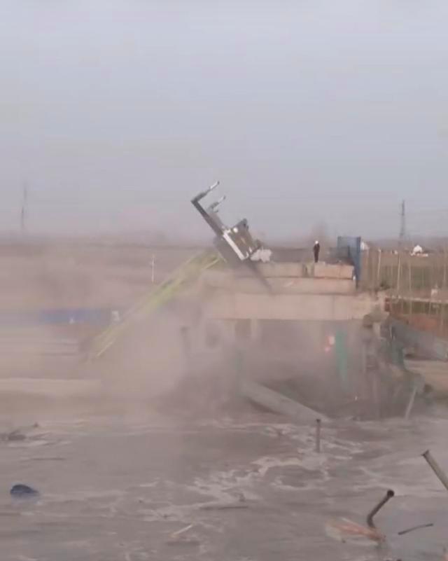 ��������21�ݺ�ͬ�ﾹ��18��Υ���ְ���Ī�á���̨���ӡ����˰�ȫ����_��������21�ݺ�ͬ�ﾹ��18��Υ���ְ���Ī�á���̨���ӡ����˰�ȫ����_