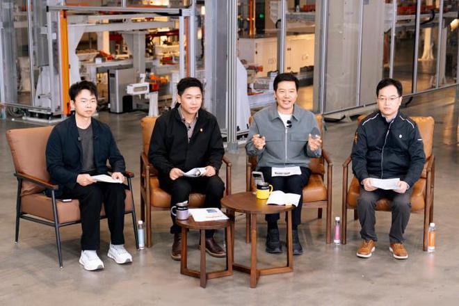 �׾������ײ���С��������ȫ����