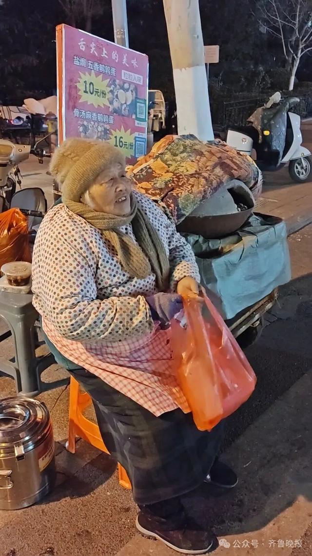 �ϰ��β�Ƿ��30�򣬼���82������Ϊ��ծ��̯�����ȵ���ʮ��û�Ǽۣ�ÿ�켸��Ԫ�����룻���۲��������ˣ�Ǯ����Ҫ���ϡ�_�ϰ��β�Ƿ��30�򣬼���82������Ϊ��ծ��̯�����ȵ���ʮ��û�Ǽۣ�ÿ�켸��Ԫ�����룻���۲��������ˣ�Ǯ����Ҫ���ϡ�_