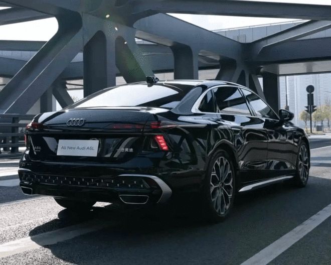 �� ������ �� �����ᡱ ȫ��һ���µ�A6L��������