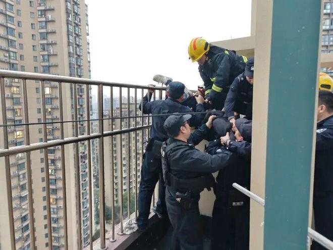 ���ұ�����ѹ�ô����������ټ��ɡ���20����С�����ں���16¥�����⣬���˻����ؾ����������ɳ���ȫ����__���ұ�����ѹ�ô����������ټ��ɡ���20����С�����ں���16¥�����⣬���˻����ؾ����������ɳ���ȫ����