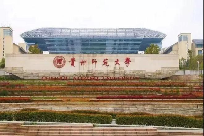 _��������ӨӨ_�������ϴ�ѧũ��Ů���׷���