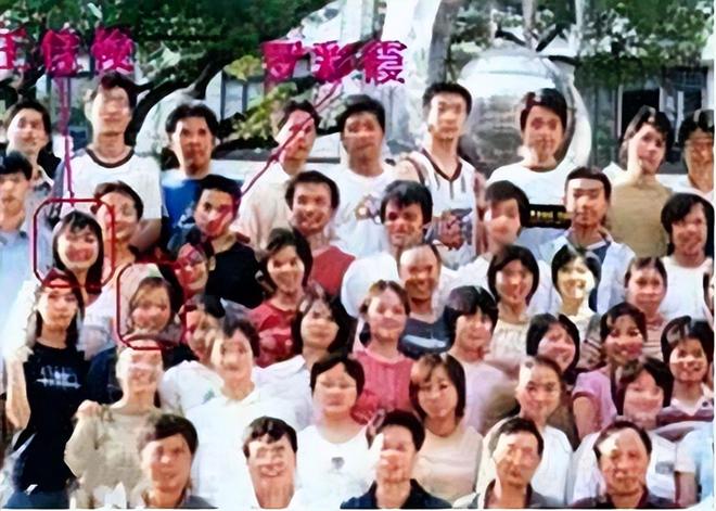 �������ϴ�ѧũ��Ů���׷���_��������ӨӨ_