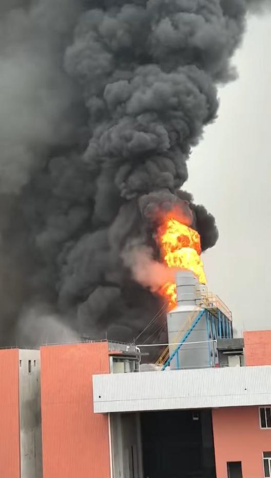 �賿ͻ�����Լ30�ҵ�Ƴ����ջ٣����ֻ����·�7����δ���⳥������������1000��Ԫ__�賿ͻ�����Լ30�ҵ�Ƴ����ջ٣����ֻ����·�7����δ���⳥������������1000��Ԫ