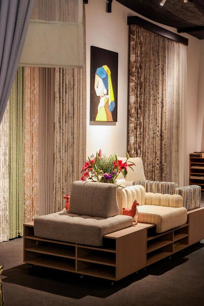 ����������͢���ָ�չ_չ��Բ���չ�_