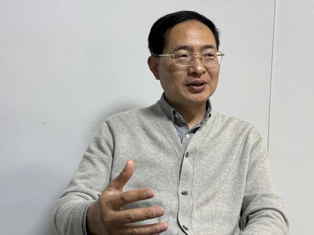 �����ڴ�¥װb����Ƭ_���������ϰ帺����_