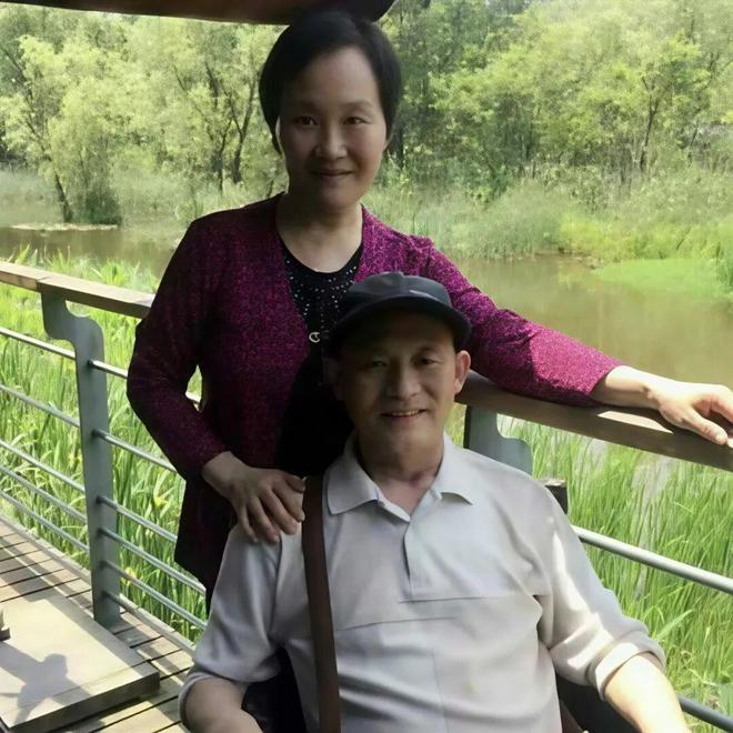 ����ǩ��������ף�����һ���ˡ�