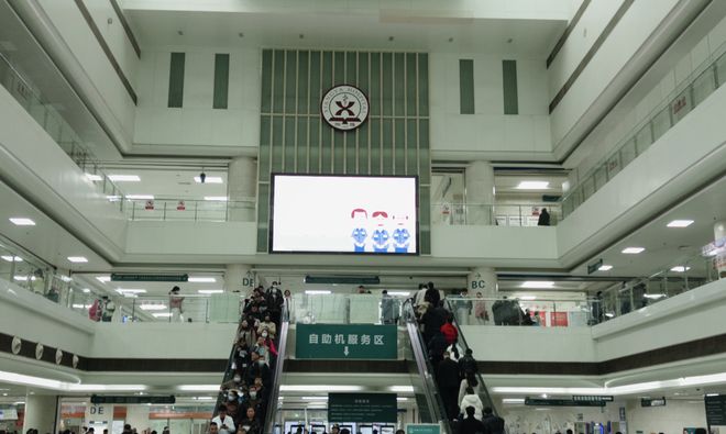 ҽѧ�о���ֱ���ϰ�__ҽѧ��ҹ��ǰ��Աȸ�ЦͼƬ