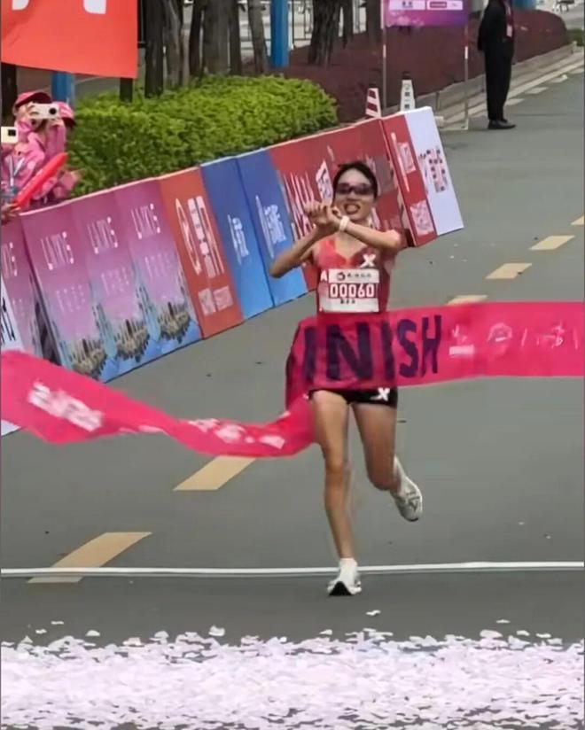 _�����Ů��ʿ����ˮ����ְ86�콻����Ŀ�ɼ������μ�4�������ɣ����2���ھ�1�δ��������¼���ѻ�20��Ԫ+��ֵ10��Ԫ����_�����Ů��ʿ����ˮ����ְ86�콻����Ŀ�ɼ������μ�4�������ɣ����2���ھ�1�δ��������¼���ѻ�20��Ԫ+��ֵ10��Ԫ����