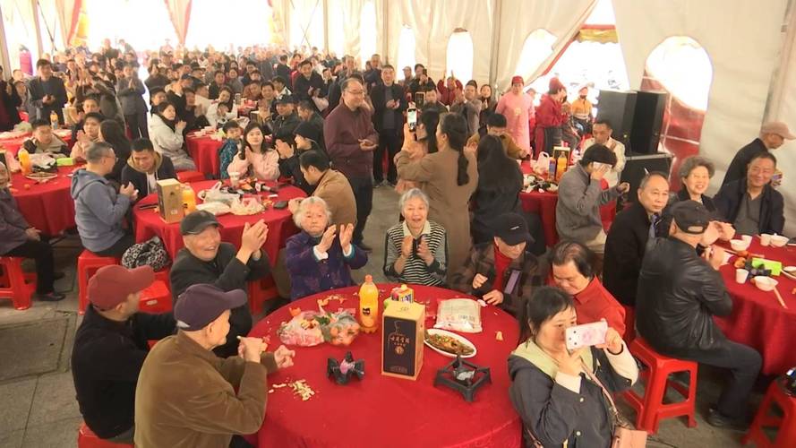 �ϲ�һ��Ϊ�������˷�10��Ԫ���ٽ�������Ů��29����ϯ��ף���������ֻ��ϲ������ɲ����轱������Ӫ��Т�Ͼ��׷�Χ__�ϲ�һ��Ϊ�������˷�10��Ԫ���ٽ�������Ů��29����ϯ��ף���������ֻ��ϲ������ɲ����轱������Ӫ��Т�Ͼ��׷�Χ