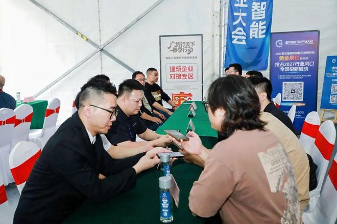 �����մ���ԡ��ҵչ_Բ���չ���ʲô��˼_