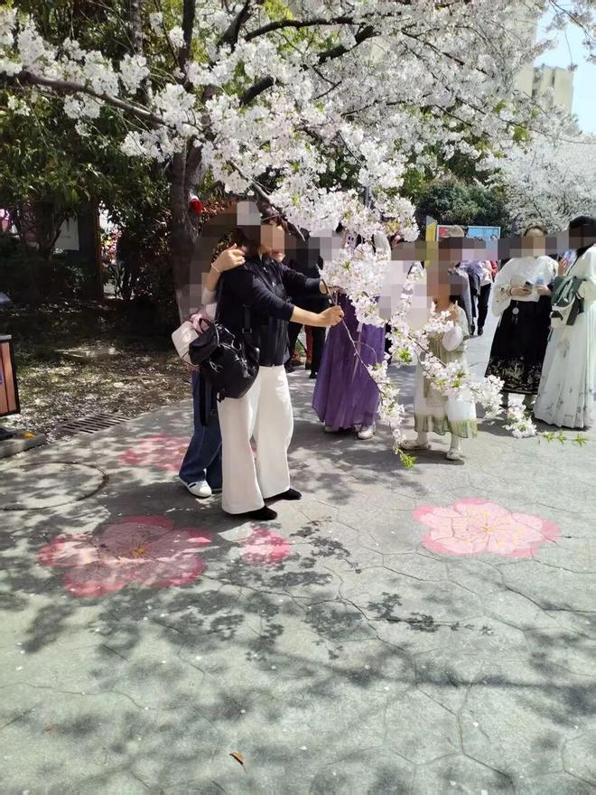 ӣ���Ϻ��ۺ����绰_�Ϻ�ӣ�����޹�˾_