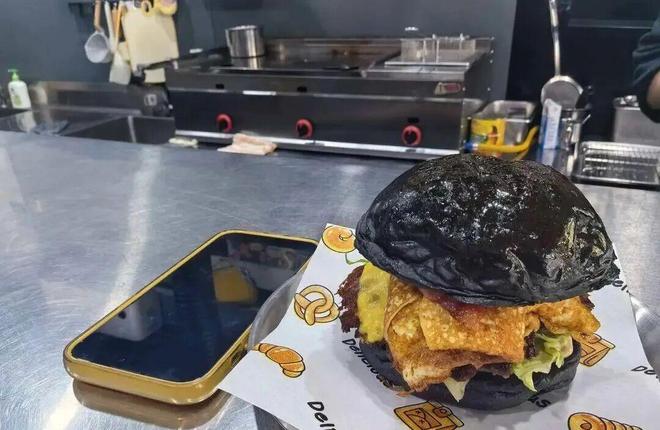 Ů��������һ�γ�12�������������ι�˱��ϰ�ܾ��Ӵ������²ۣ��ϰ�ƶԷ���������������ɧ�ţ��ѱ���_Ů��������һ�γ�12�������������ι�˱��ϰ�ܾ��Ӵ������²ۣ��ϰ�ƶԷ���������������ɧ�ţ��ѱ���_