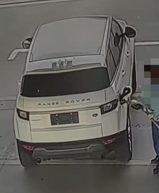 ����·���ӽ�500Ԫ�ͺ��ӵ�������վ