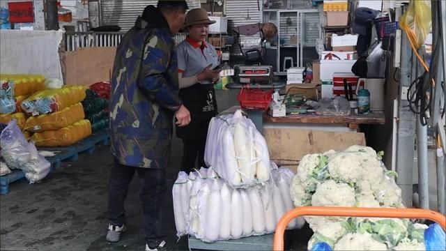 ������ֹһ���غϣ����Ů���Ʋ�