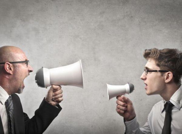 �о����ع�˽ļ�ڲ�Ⱥ�����硱����