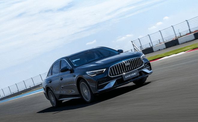 �ͺ�2L����ټ���5.4s������ ������ҫ7Ԥ��11.28����