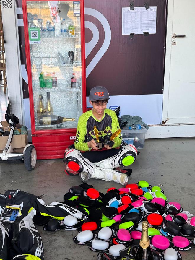 ����ѩ����ѩ�������ң���17����ϻ������꽫�μ�Ħ�г�������ý�屨������Խ��ԽԶ_����ѩ����ѩ�������ң���17����ϻ������꽫�μ�Ħ�г�������ý�屨������Խ��ԽԶ_