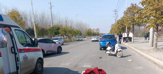 ���˱�ײ��ο������__���˳�������ô��ο